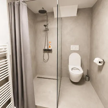 Center 2 Apartment