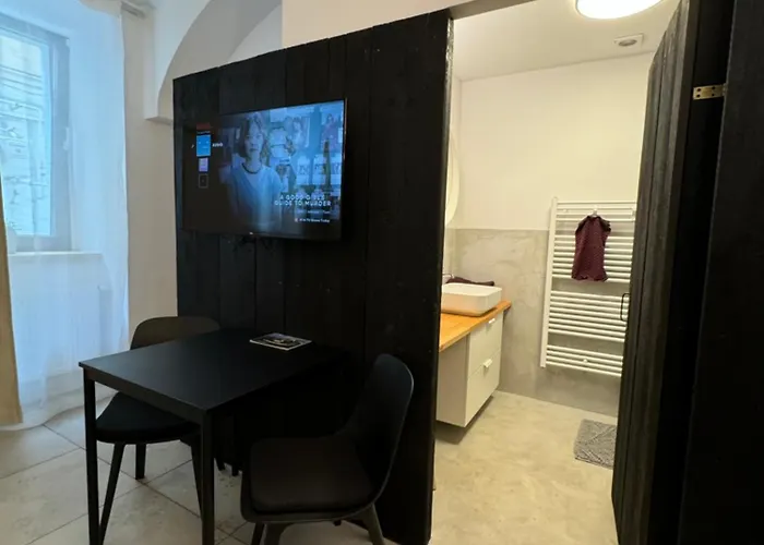 Center 2 Apartment *